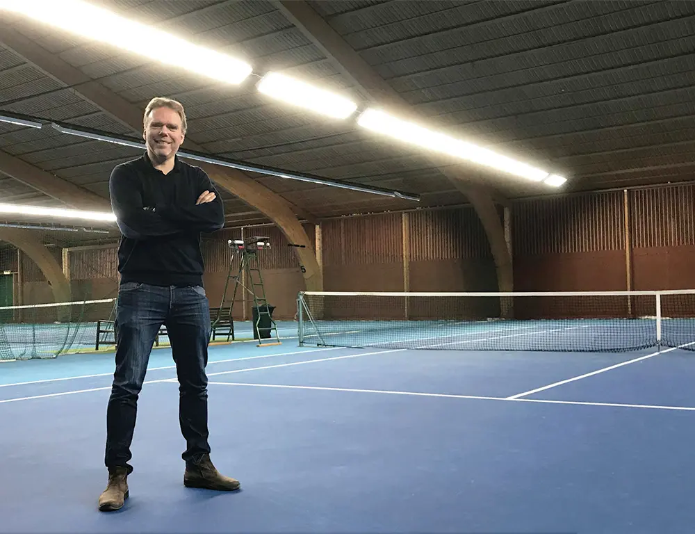 Valtavalo uudisti Sportarenan AB:n tennishallien valaistuksen.